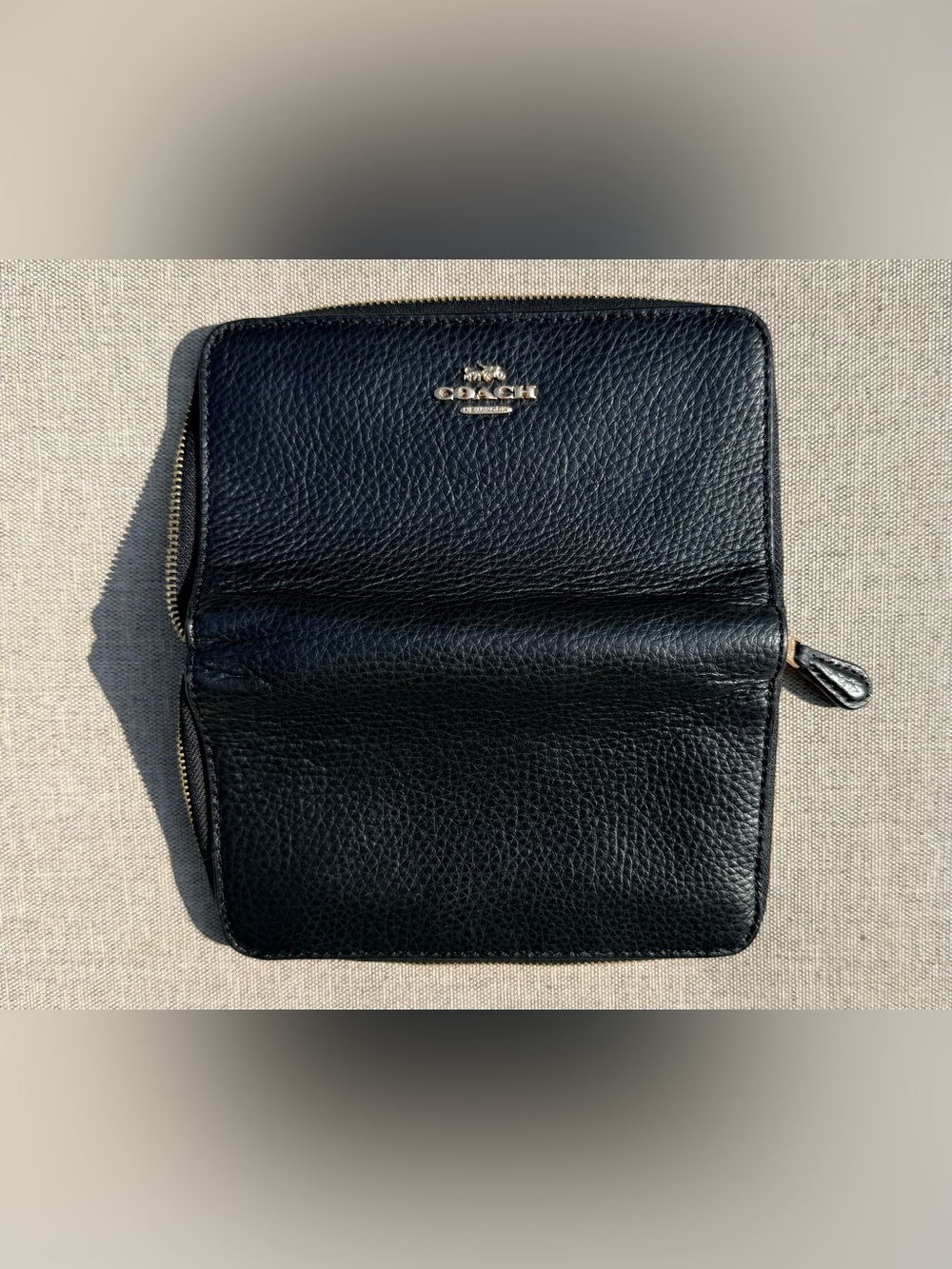Coach Black Pebbled Leather Double Zip Wallet Gold Hardware - Picture 7 of 7